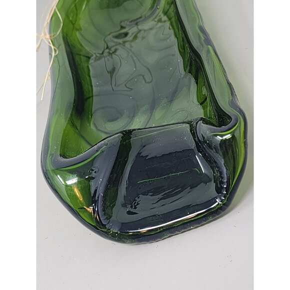Melted Green Wine Bottle Cheese Plate With Raffia Wrap - Picture 3 of 8